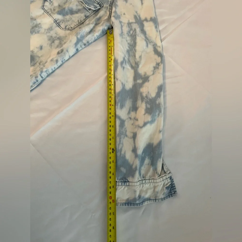 GUESS Acid Wash Denim Shirt Marbled Blue White 90s Grunge - Picture 7 of 9